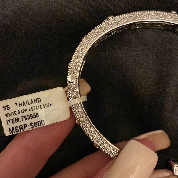 Gorgeous Judith Ripka SS white sapphire estate cuff NWT size S - Picture 6 of 6